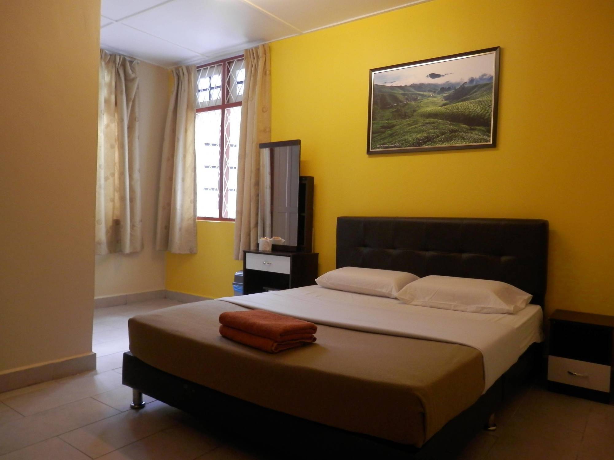 Eight Mentigi Guesthouse Cameron Highlands Exterior foto